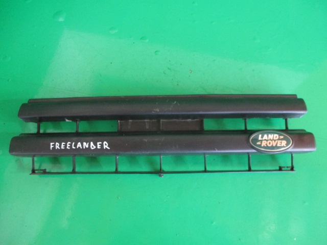 GRILA FATA CU SIGLA LAND ROVER FREELANDER FAB. 1998 - 2006 ⭐⭐⭐⭐⭐