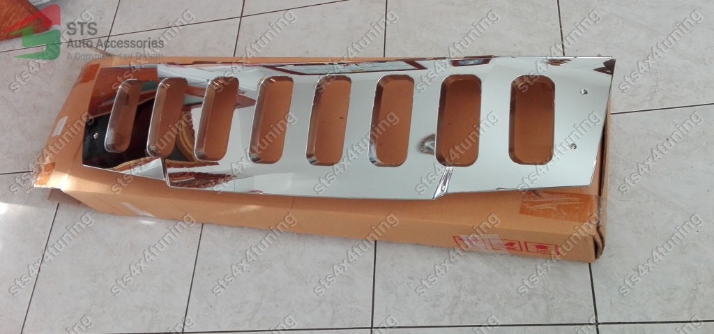 GRILA FATA DIN CROM NISSAN NAVARA D40 2006-2010 [HUMMER DESIGN]