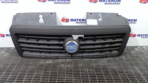 GRILA FATA FIAT DOBLO - - (2005 2010)