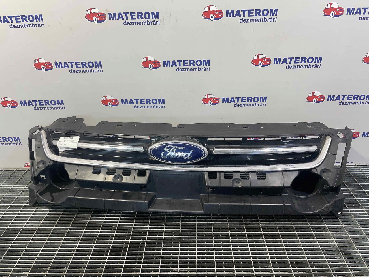GRILA FATA FORD KUGA KUGA - - (2012 2019)