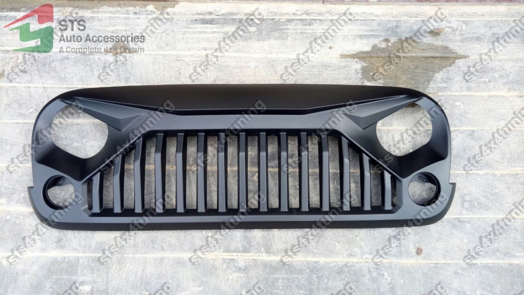GRILA FATA JEEP WRANGLER JK 2007-2017 [MONSTER FURY STYLE]