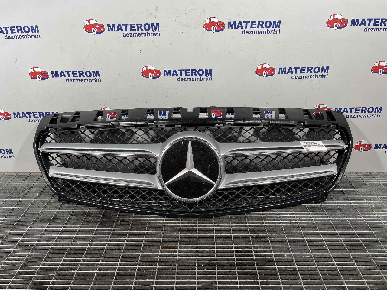 GRILA FATA MERCEDES A-CLASS - - (2012 2018)