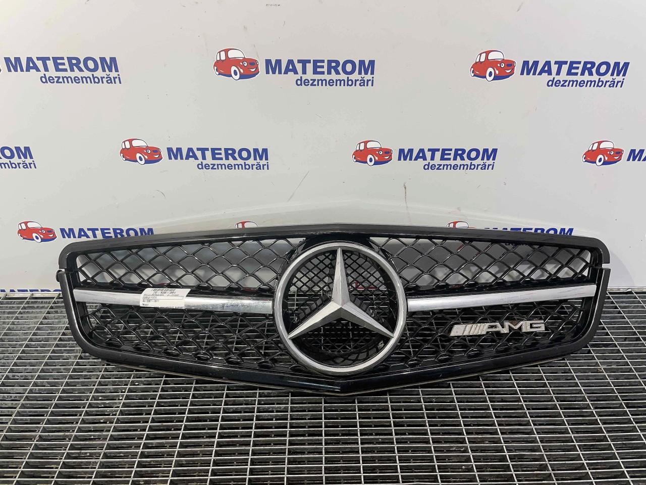 GRILA FATA MERCEDES C-CLASS - - (2007 2011)