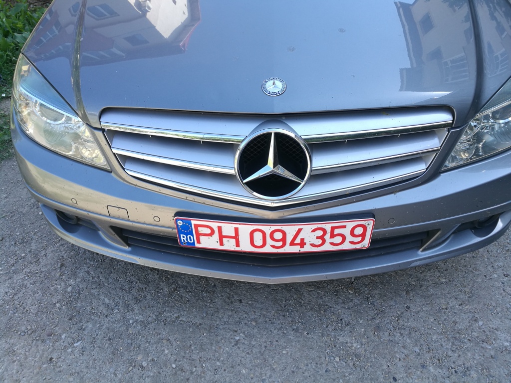 Grila fata mercedes c220 cdi w204 avantgarde