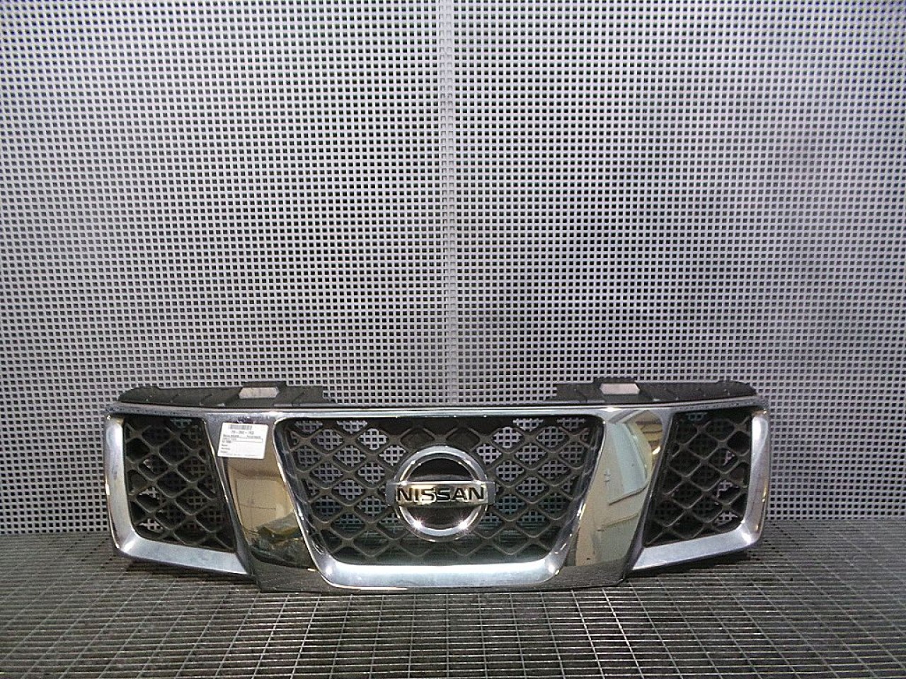 GRILA FATA NISSAN PATHFINDER - - (2005 2010)