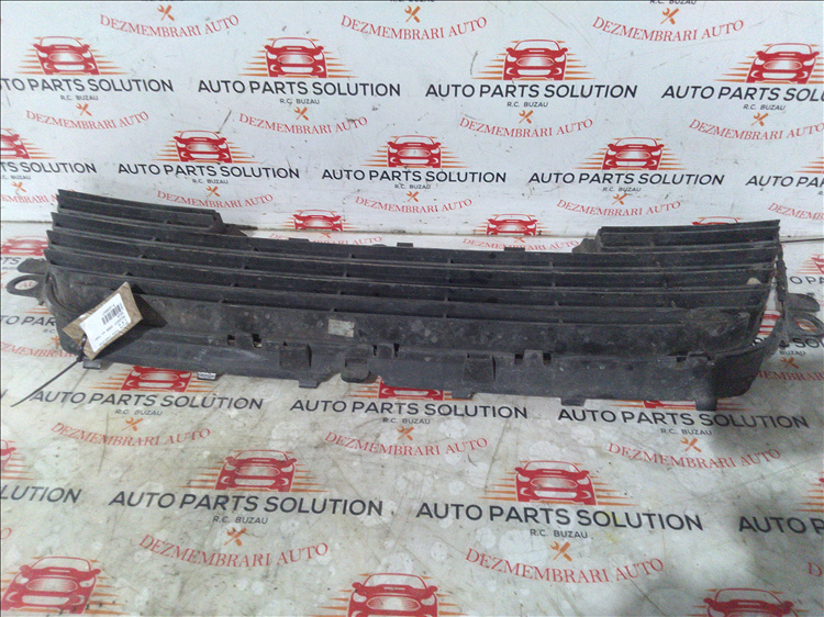 Grila fata radiator 1.6 d PEUGEOT 2008 an fabr. 2015