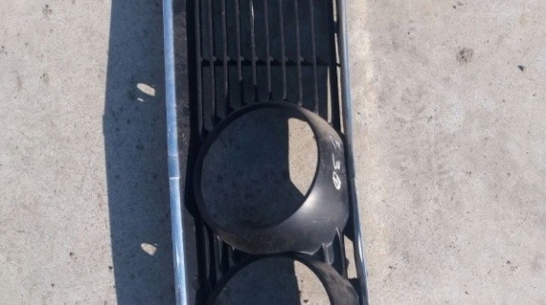 Grila Fata Radiator BMW Seria 3 (E30; 1982-1994) oricare STANGA