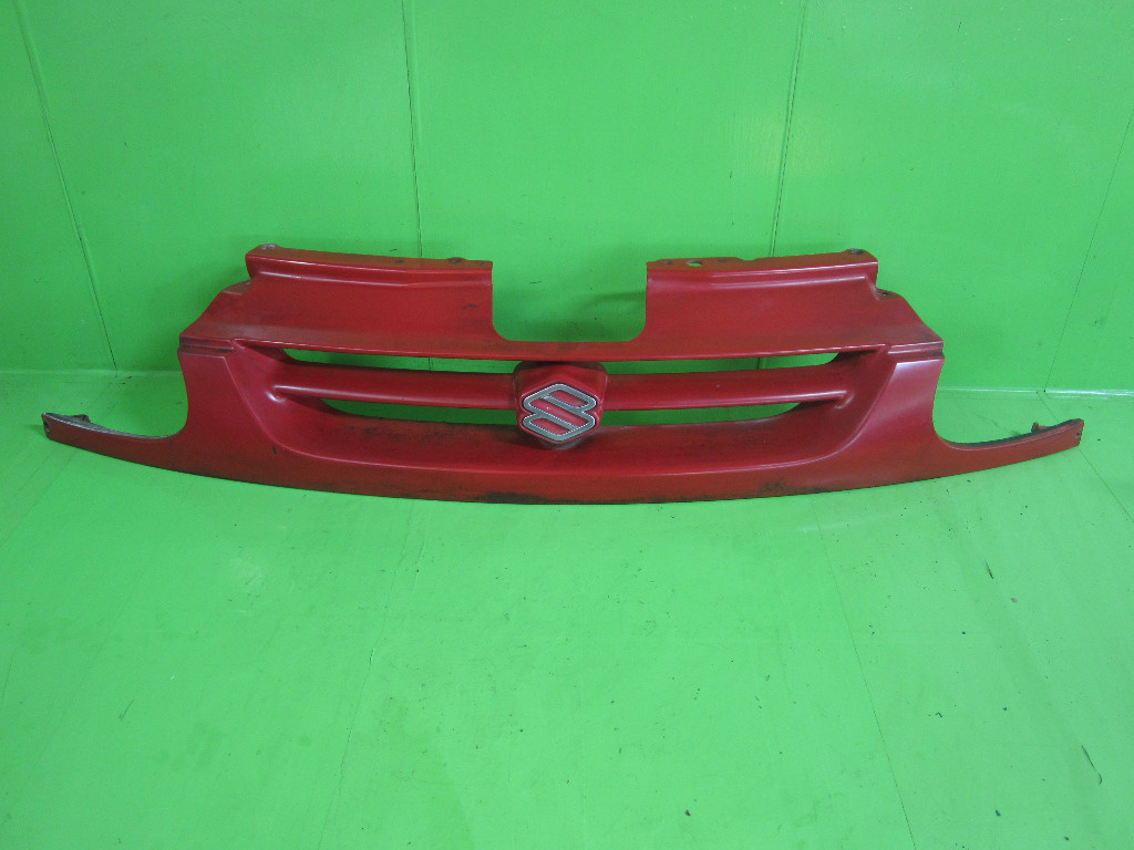 GRILA FATA RADIATOR CU SIGLA SUZUKI VITARA X-90 4X4 FAB. 1995 - 1997 ⭐⭐⭐⭐⭐