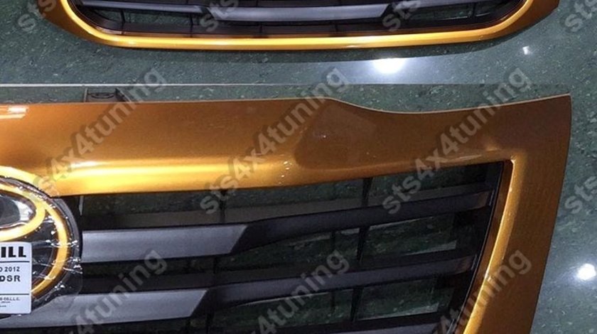 GRILA FATA TOYOTA HILUX VIGO 2012-2016 GRI+AURIU [OE DESIGN]