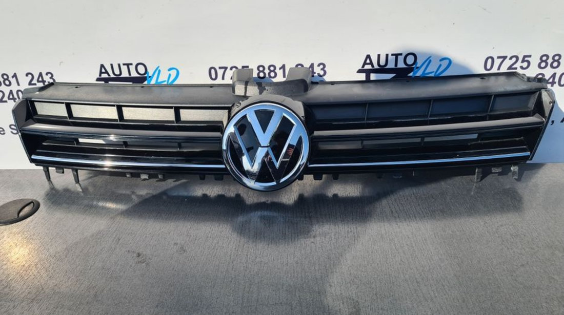 Grila fata Volkswagen Golf 7 cod 5G0853653