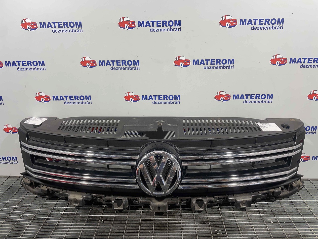 GRILA FATA VW TIGUAN - - (2010 2015)