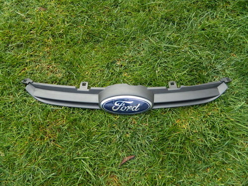 Grila Ford Fiesta model 2008-2012 cod-8A618200B