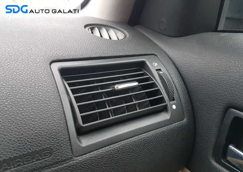 Grila Grile Ventilatie Aerisire Dreapta Bord Ford Mondeo MK 3 2000 - 2007