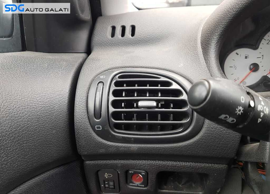Grila Grile Ventilatie Bord Stanga Peugeot 206 1998 - 2006