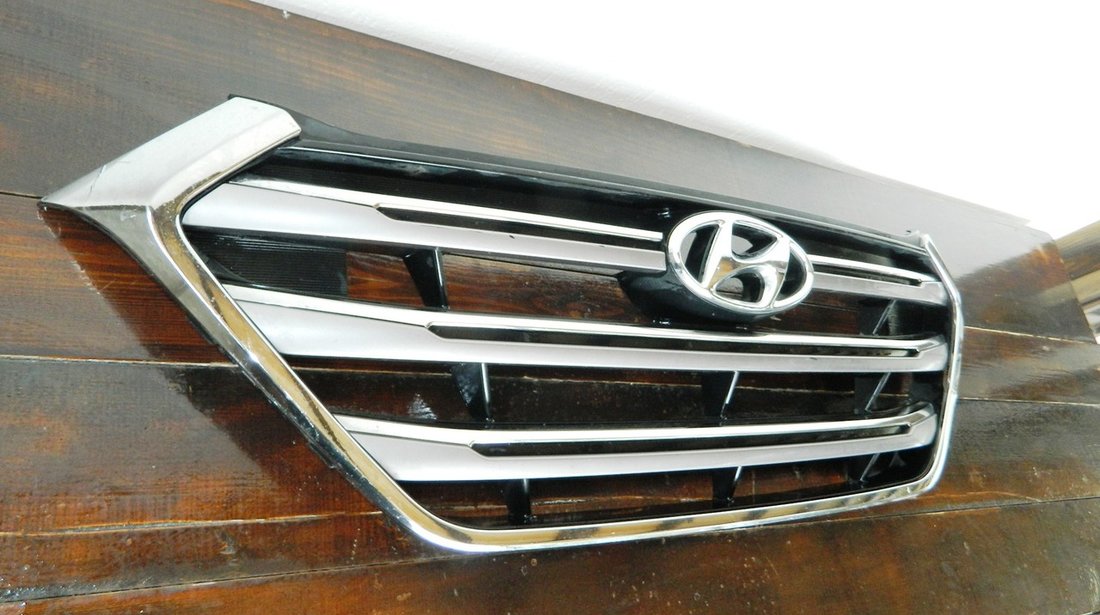 Grila Hyundai Tucson model dupa 2015 cod 86351-D7100