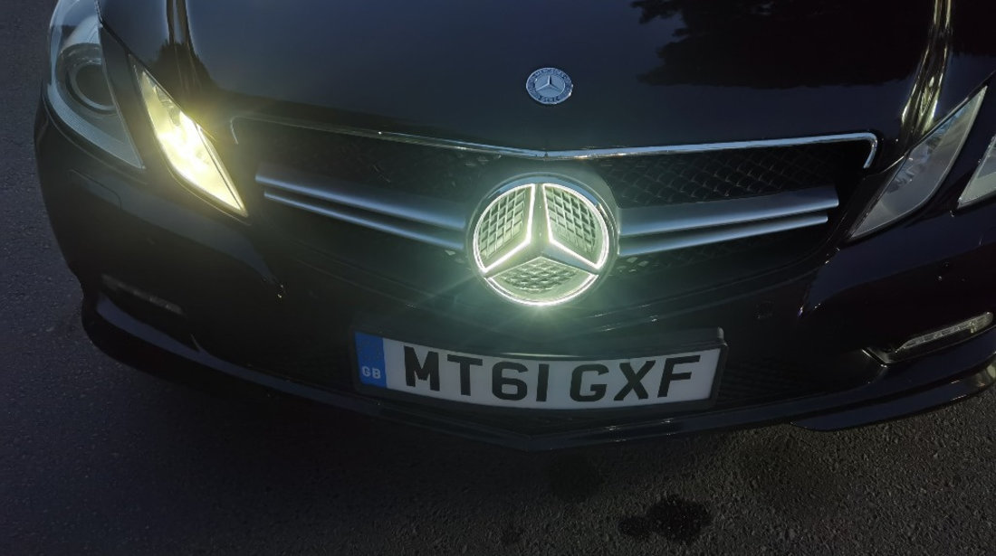 Grila iluminata Mercedes E250 cdi coupe w207 c207