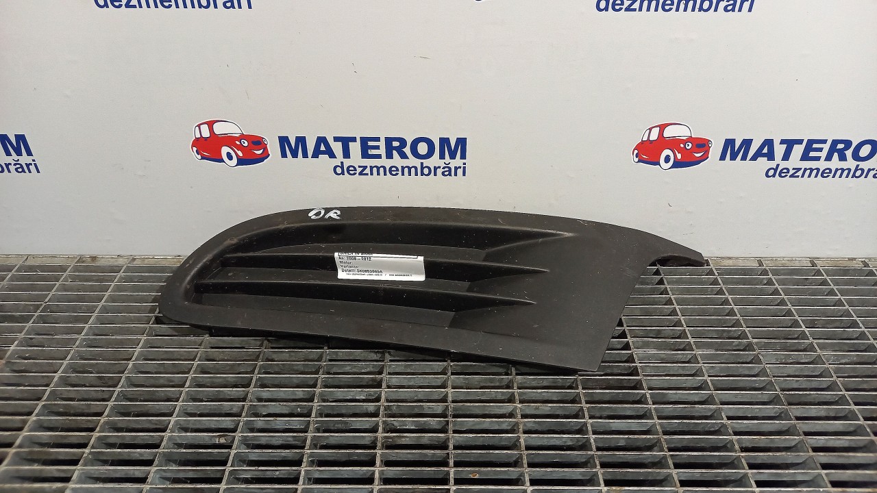 GRILA IN BARA VW GOLF VI GOLF VI - - (2008 2012)