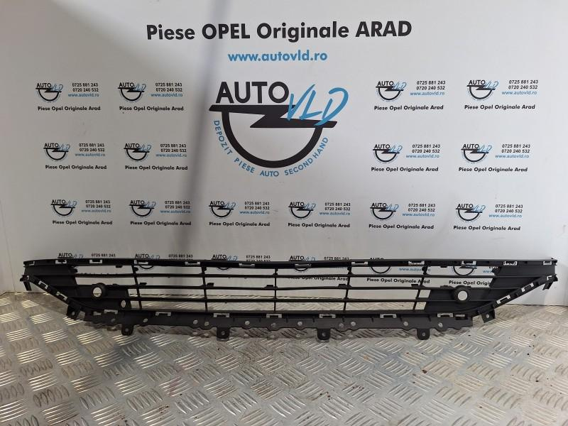 Grila inferioara locaș senzori parcare Opel Astra K 2015-2019