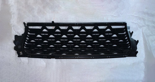 Grila inferioara radiator NOUA Dacia Duster 2 2018-2019-2020-2020-2021-2022-2023-2024 - 622544890R