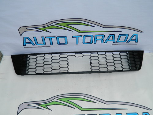 Grila inferioara Skoda Octavia 3 RS cod 5E0853677H