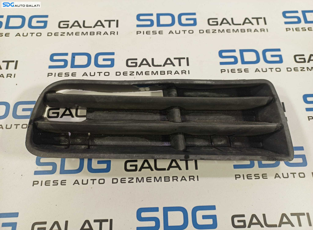 Grila Inferioara Stanga Bara Fata Volkswagen Golf 4 1998 - 2005 [L1318]