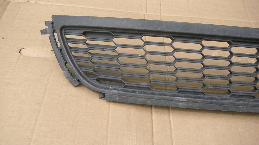 Grila inferioara VW Polo 6R (2009-2014) cod 6R0853677A