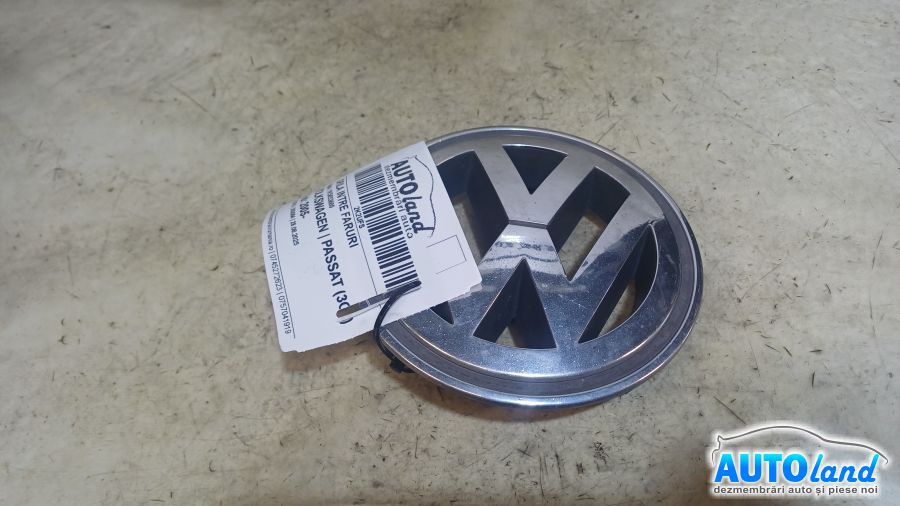 Grila Intre Faruri 1k5853600 Sigla Volkswagen PASSAT 3C2 2005