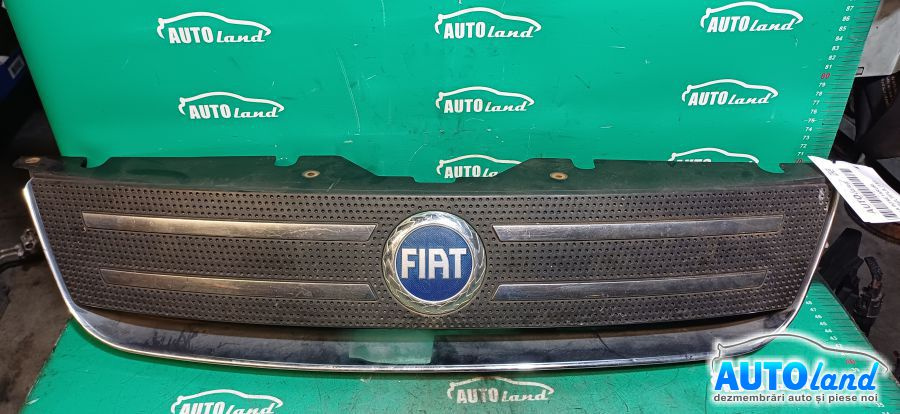 Grila Intre Faruri 51722599 Fiat MULTIPLA 186 1999