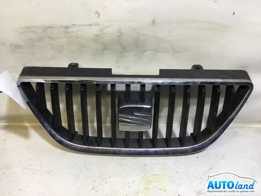 Grila Intre Faruri 6j0853651 Seat IBIZA V 6J5 2008