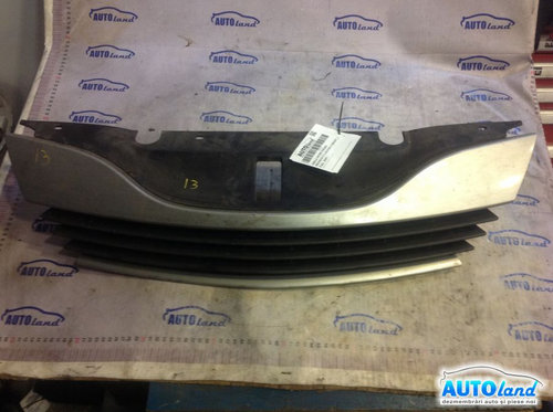 Grila Intre Faruri 820012581 Renault LAGUNA II BG0/1 2001