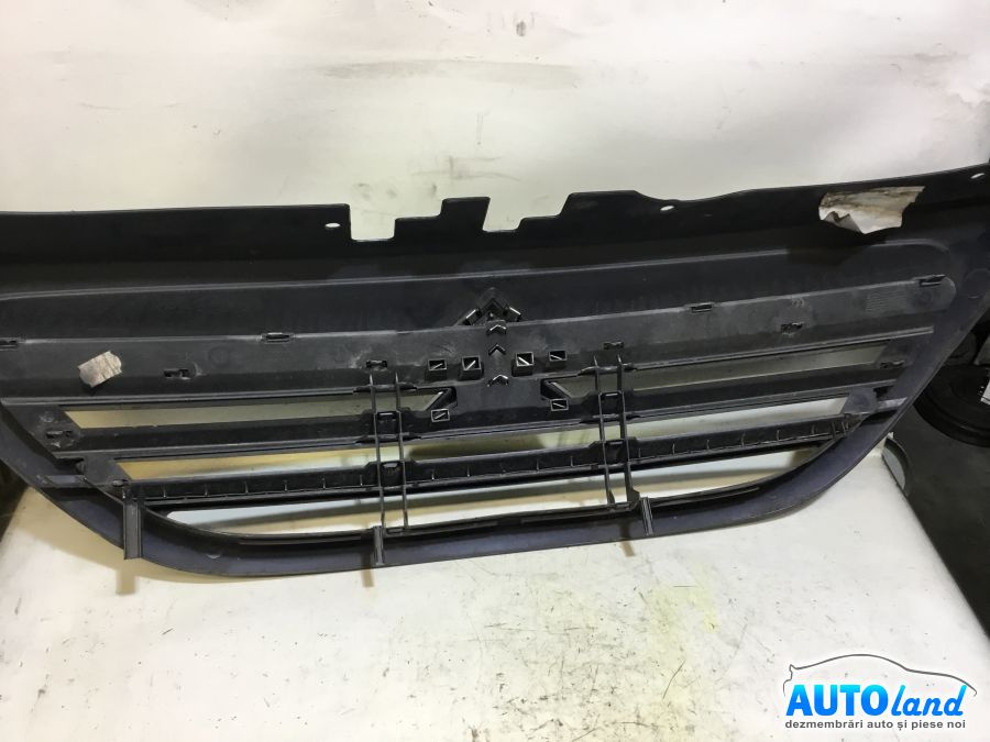 Grila Intre Faruri 9647156780 Citroen C3 FC 2002