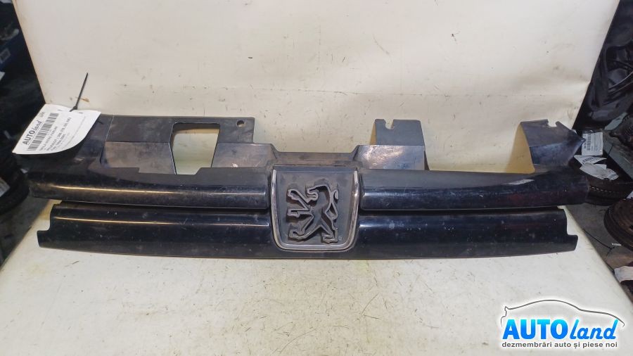 Grila Intre Faruri >98 Peugeot 306 7B,N3,N5 1994-2001