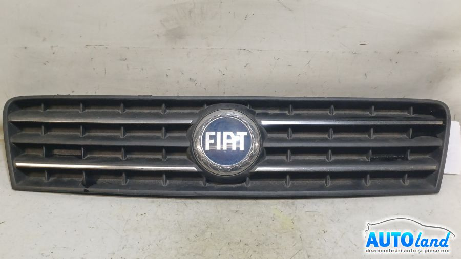Grila Intre Faruri Facelift Fiat PUNTO 1999-2012