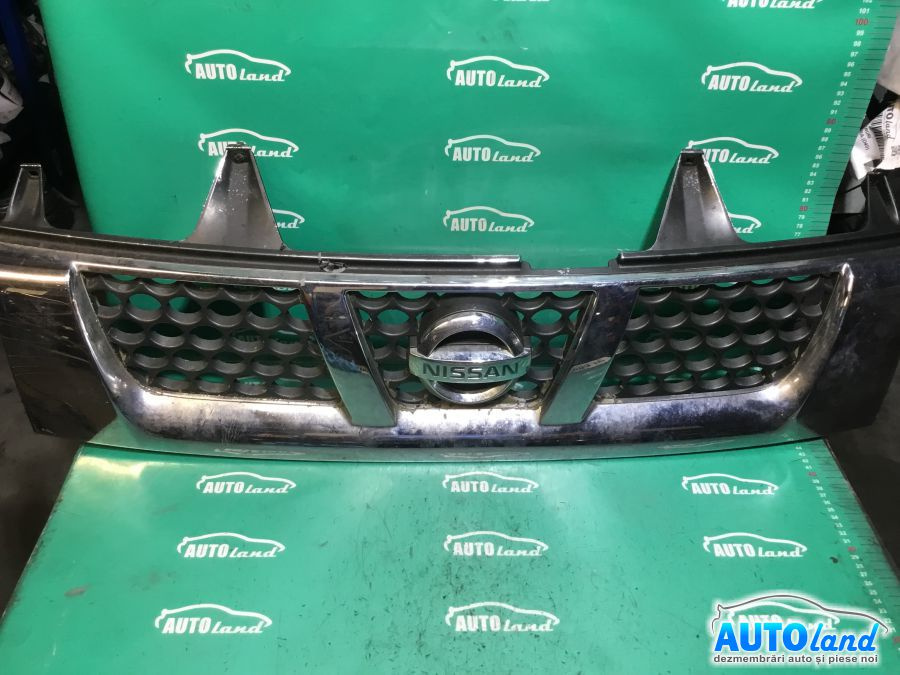 Grila Intre Faruri Nissan NAVARA D40 2004