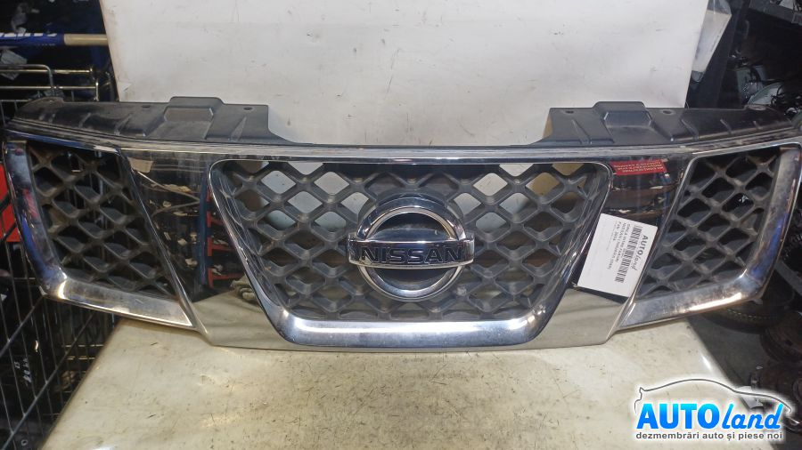 Grila Intre Faruri Nissan NAVARA D40 2004
