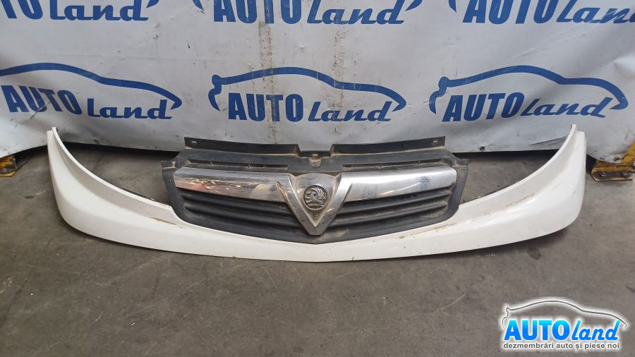 Grila Intre Faruri Opel VIVARO A Tour 2001-2006