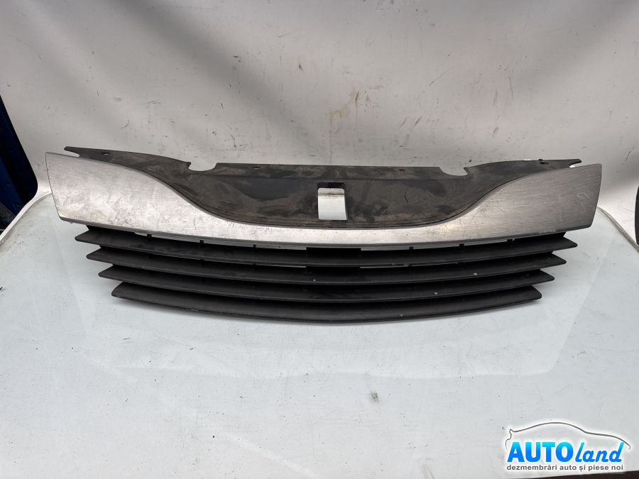 Grila Intre Faruri Renault LAGUNA II BG0/1 2001