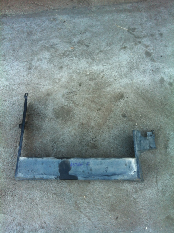 Grila la radiator Opel Astra F [1991 - 1994] Hatchback 5-usi 1.6 MT (75 hp) (53_ 54_ 58_ 59_) 1.6i