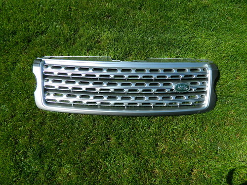 Grila LAND ROVER RANGE ROVER model 2013-2015 cod CK52-BA163-CA