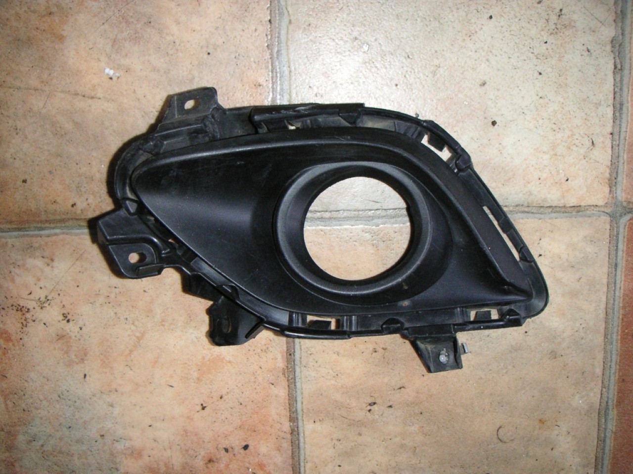 Grila masca proiector stanga Mazda 6 GJ (2012-2016)