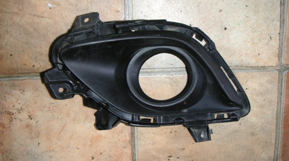 Grila masca proiector stanga Mazda 6 GJ (2012-2016)