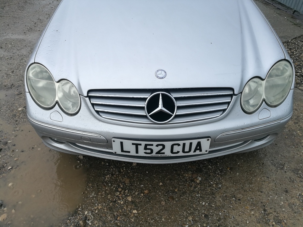 Grila Mercedes CLK w209