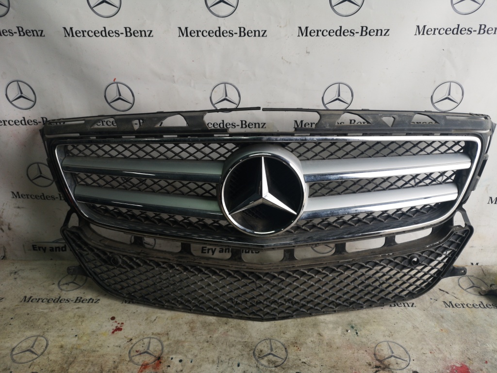 Grila mercedes cls350 cdi w218