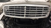 Grila Mercedes E class w211 2003