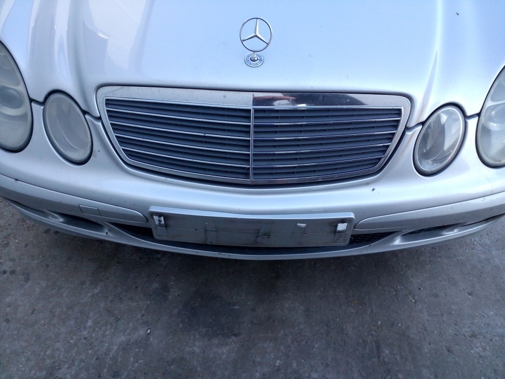 Grila Mercedes E class w211 classic
