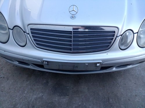Grila Mercedes E class w211 classic