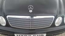 Grila Mercedes E220 CDI W211 CLASSIC