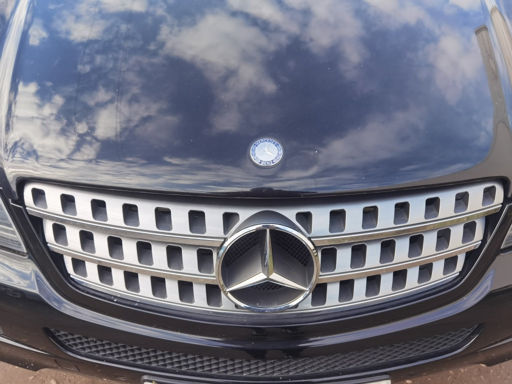 Grila Mercedes ML W164 an 2007