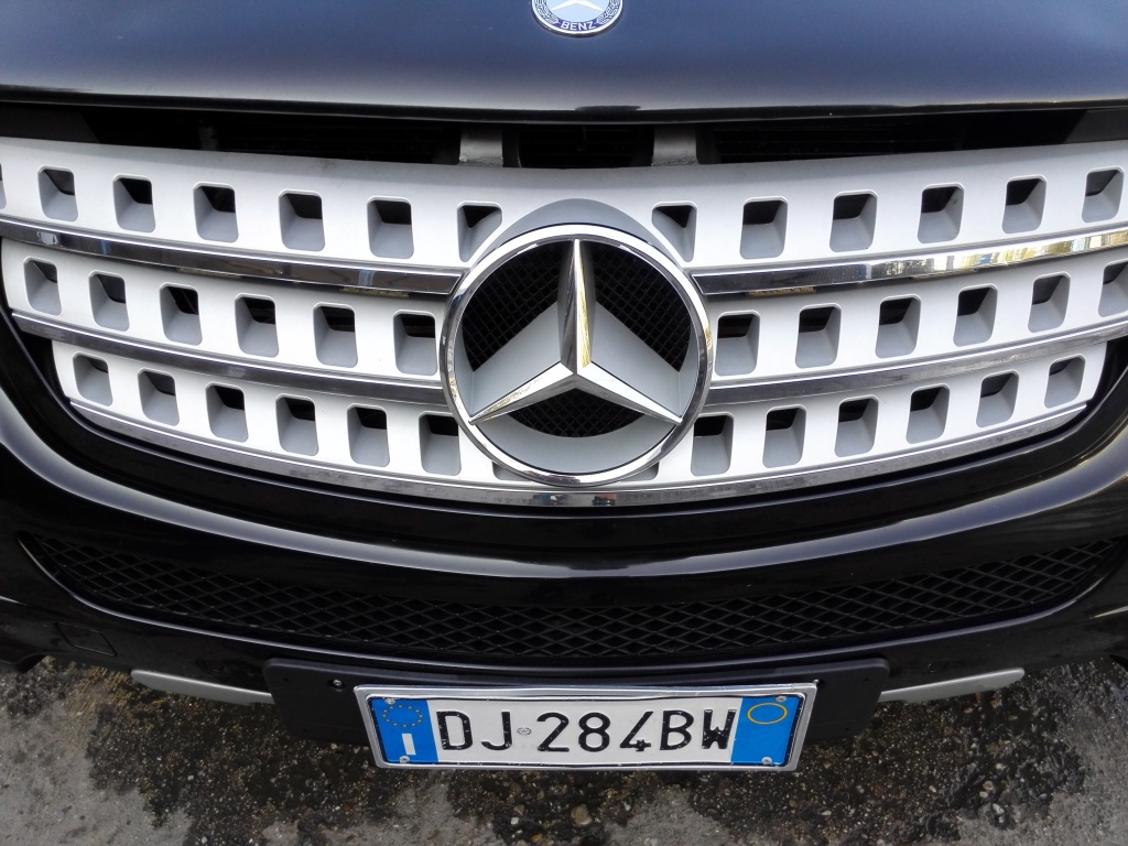 Grila Mercedes ML W164