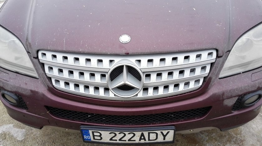 Grila Mercedes ML320 CDI W164